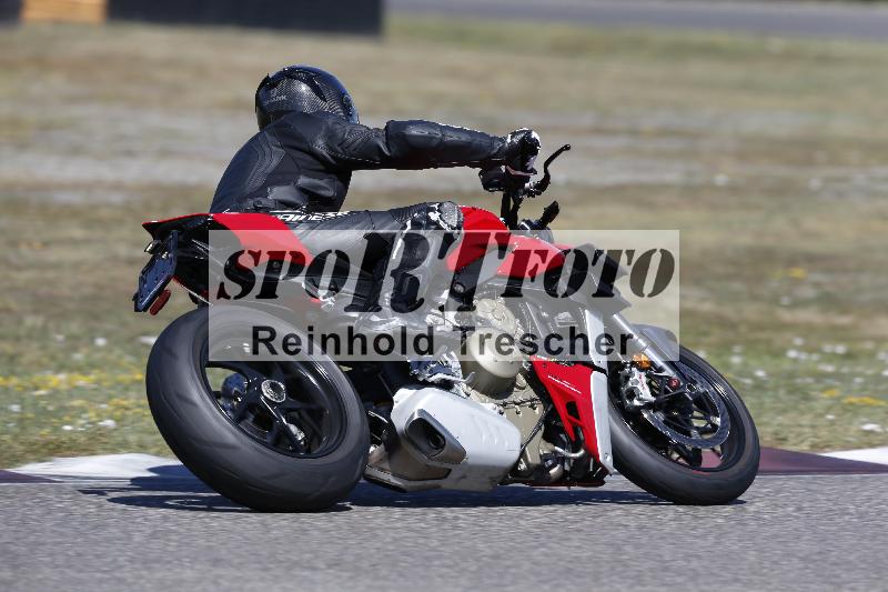 /36 08.08.2026  Pluess Motosport ADR/Freies Fahren/63